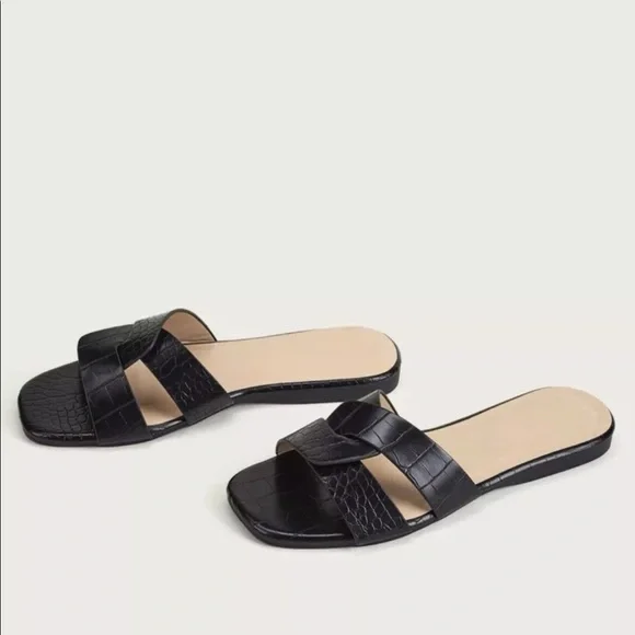 ❗️SOLD❗️New! Croc embossed black slide sandals - Picture 2 of 7